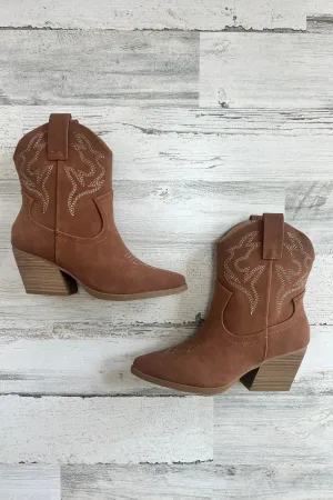 Blazing Short Cowgirl Boots- Cognac